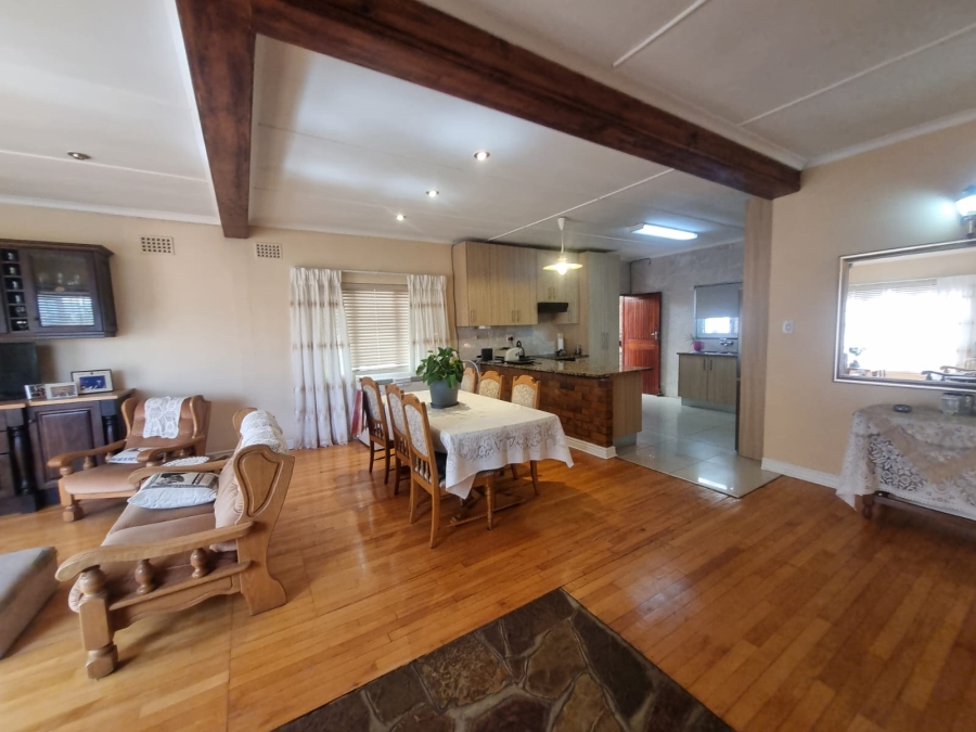 3 Bedroom Property for Sale in Churchill Estate Western Cape